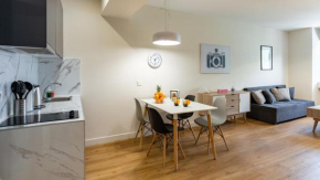 Royalty Apartment Syggrou 4